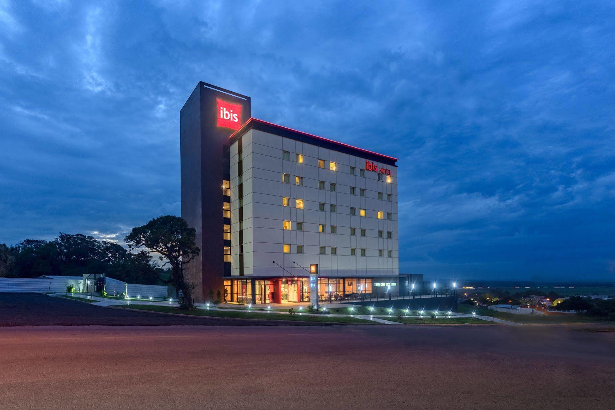 Hotel Ibis Guaiba Exterior foto
